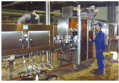 წყალგაუმტარი და ჟანგიანი shrink ყდის ეტიკეტის მანქანა PVC და PET ბოთლებისთვის