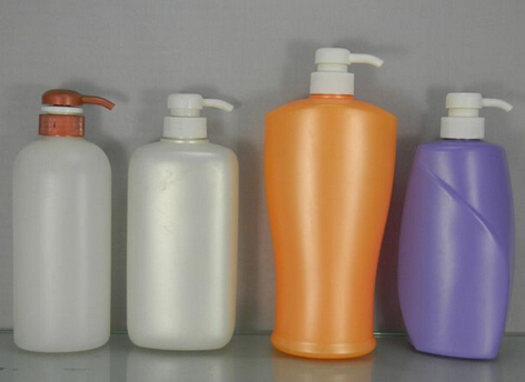 მრავალჯერადი დანიშნულების ჯოხი მრგვალი ბოთლის ეტიკეტირების აპარატი წითელი ღვინის PLC კონტროლისთვის