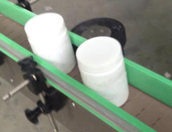 მრგვალი ბოთლის ეტიკეტირების მანქანა, ჩამოსასხმელი და ეტიკეტირების მანქანა შაქრის ზედაპირიდან