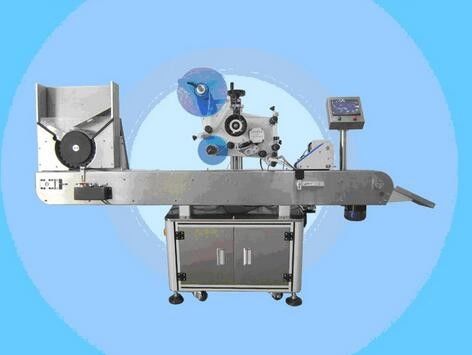 ჩინეთის ფლაკონის ავტომატური ეტიკეტირების მანქანა ლაკის ეტიკეტის სტიკერების აპარატი კოსმეტიკისთვის მიმწოდებელი