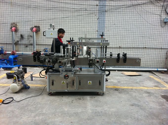 სრული ავტომატური წებოვანი მრგვალი ბოთლის ეტიკეტირების მანქანა შინაური ცხოველების ბოთლებისთვის წინა და უკანა მხარეს