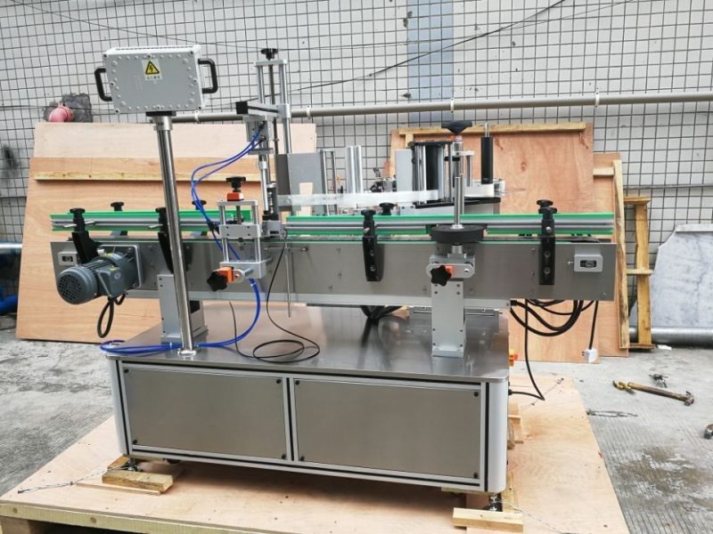 ჩინეთის სტანდარტული ავტომატური მრგვალი ბოთლის ეტიკეტირების აპარატი წინა და უკანა მიმწოდებელი